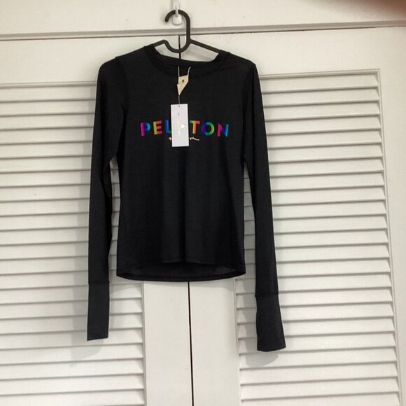 NWT Peloton x Spiritual Gangster Long Sleeve Black top with rainbow size XS - Picture 3 of 10
